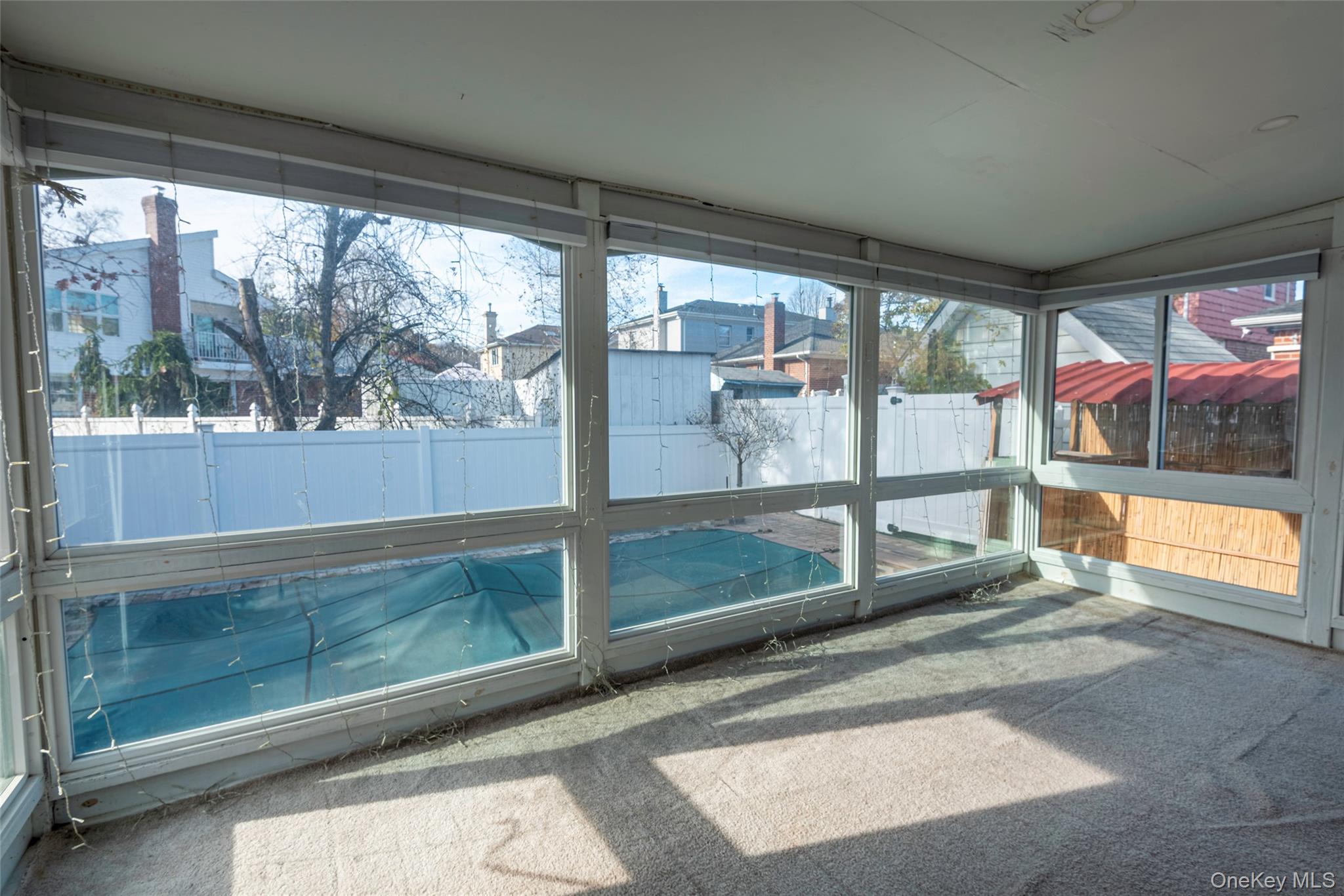 #18 photo, 244-19 Grand Central Parkway, Douglaston , NY 11362