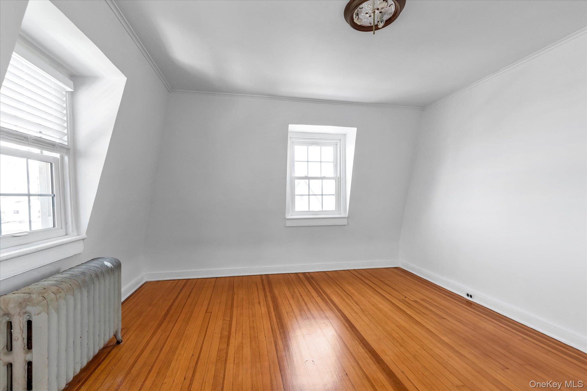 #11 photo, 39-26/24 213 Street, Bayside , NY 11361