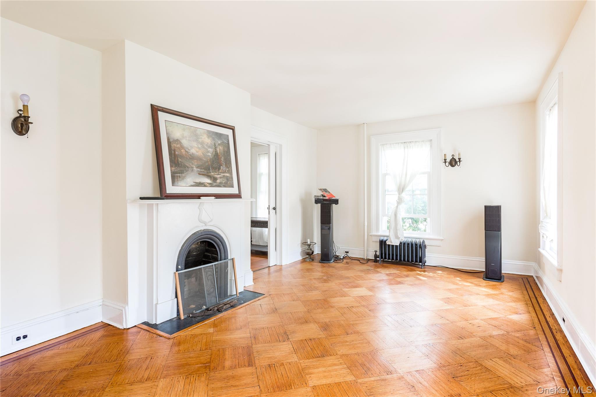 #6 photo, 39-26/24 213 Street, Bayside , NY 11361