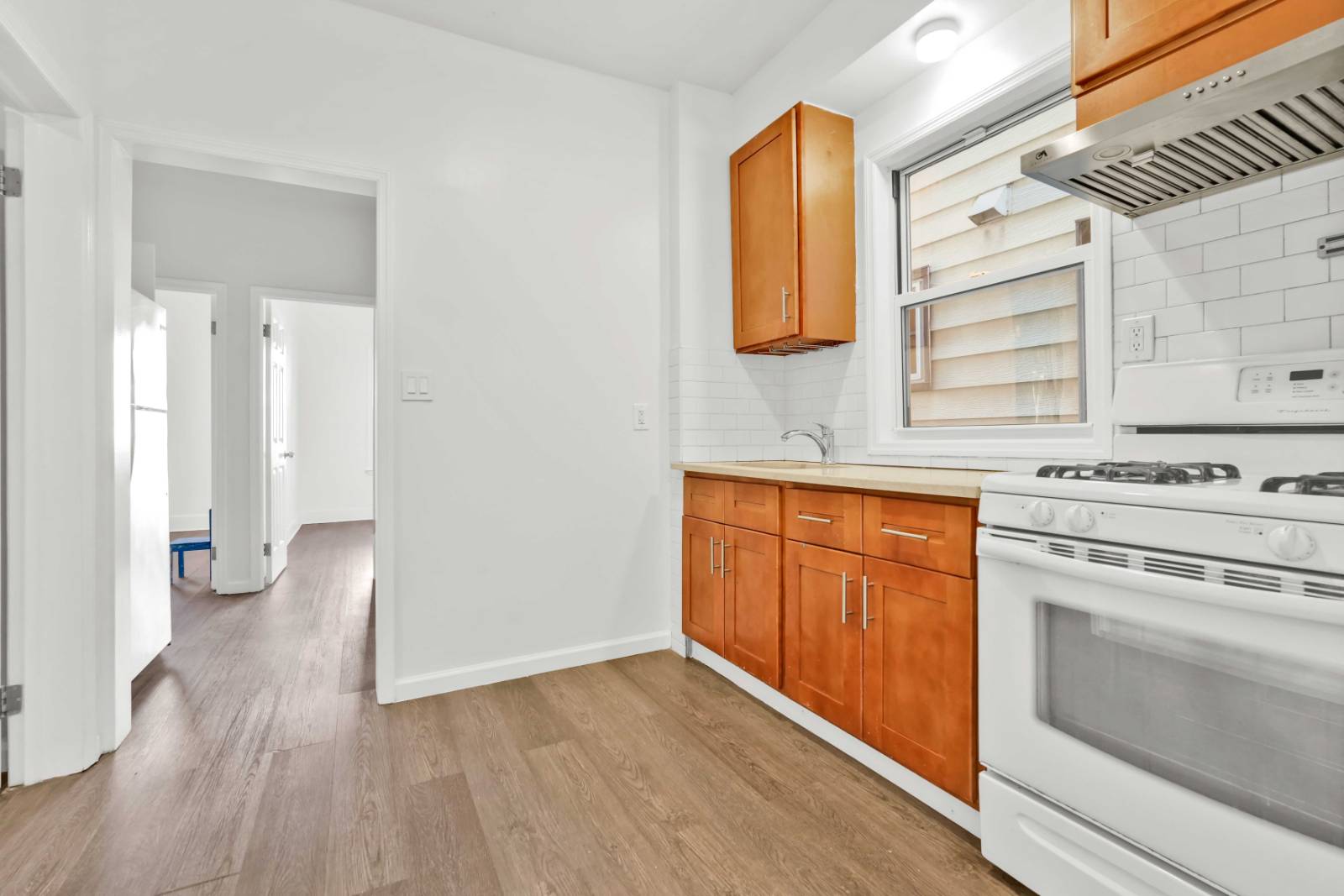 #15 photo, 7-06 College Point ave, College Point , NY 11356