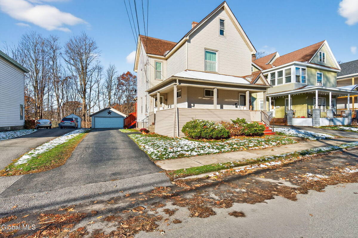 #54 photo, 386-388 Locust Avenue, Amsterdam , NY 12010