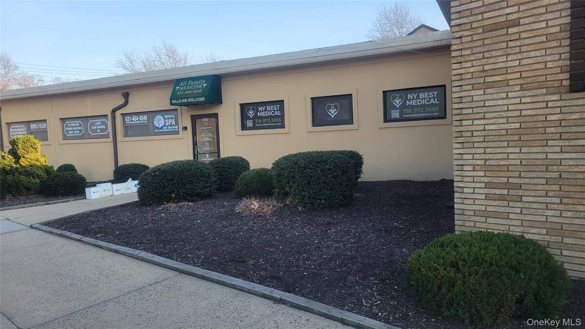 #1 photo, 365 Broadway, Amityville , NY 11701