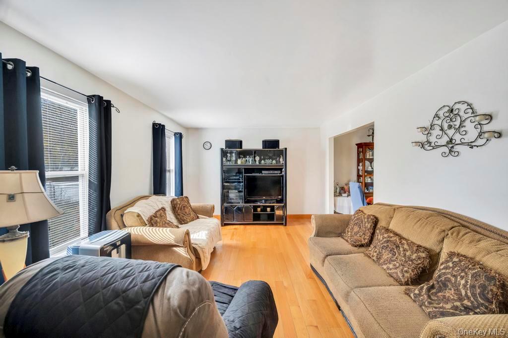 #10 photo, 57 Macarthur Avenue, Brentwood , NY 11717