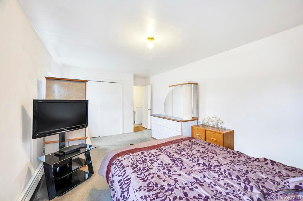 #21 photo, 57 Macarthur Avenue, Brentwood , NY 11717