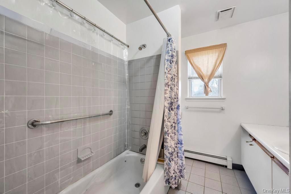 #23 photo, 57 Macarthur Avenue, Brentwood , NY 11717