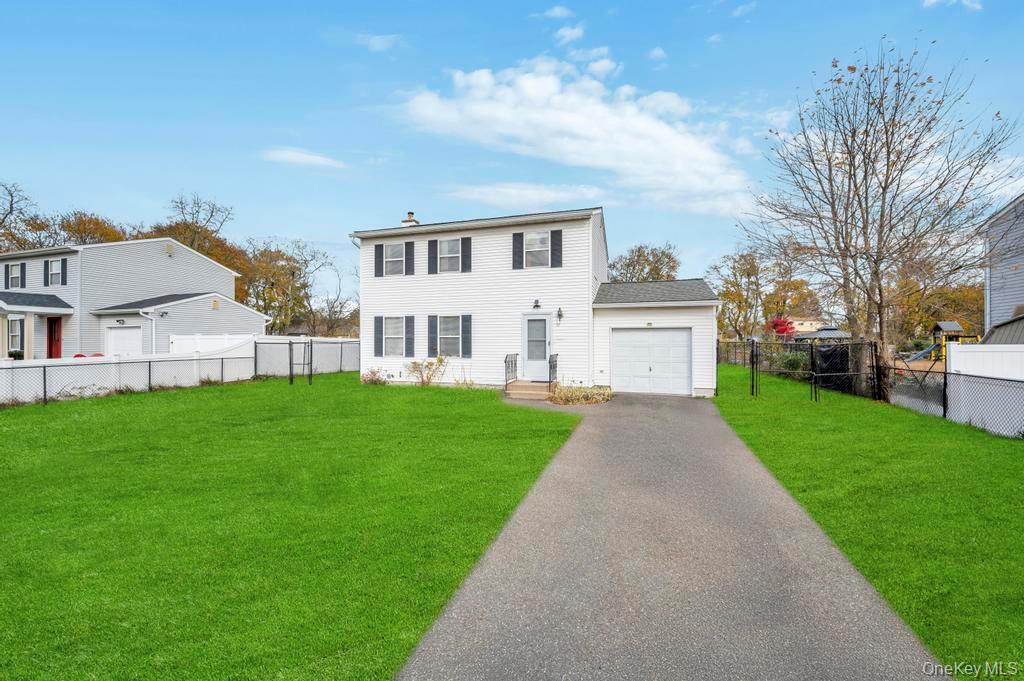 #3 photo, 57 Macarthur Avenue, Brentwood , NY 11717