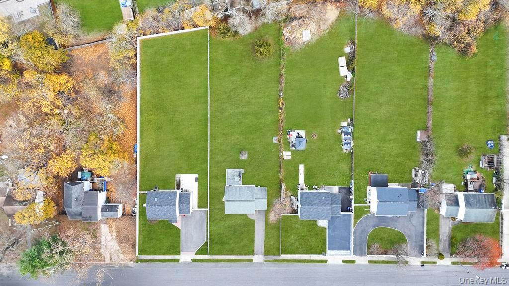 #5 photo, 57 Macarthur Avenue, Brentwood , NY 11717