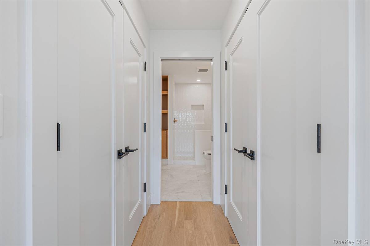 #37 photo, 2386 Marlboro Street, East Meadow , NY 11554