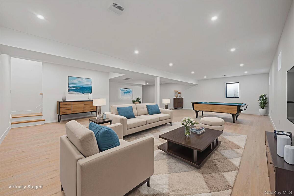 #45 photo, 2386 Marlboro Street, East Meadow , NY 11554