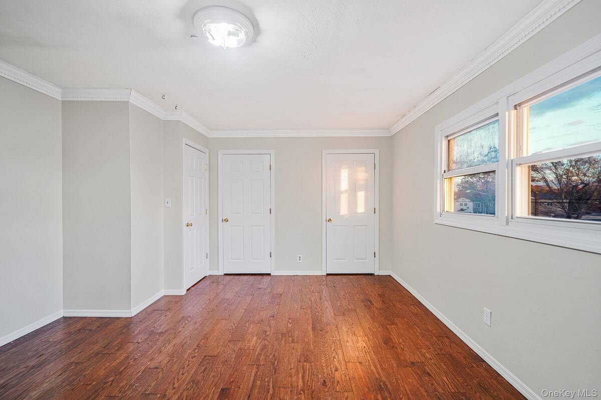 #35 photo, 273 Delaware Avenue, Bay Shore , NY 11706