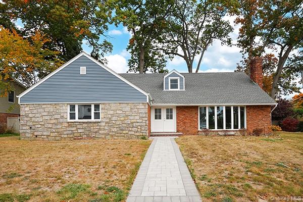 #3 photo, 127 Berkshire Road, Rockville Centre , NY 11570