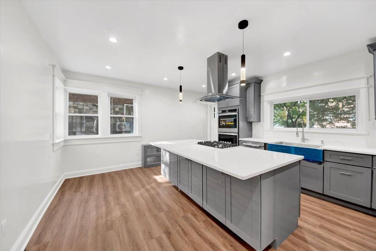 #24 photo, 170 Lawrence St, Mount Vernon , NY 10552