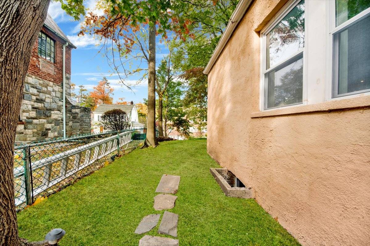 #31 photo, 170 Lawrence St, Mount Vernon , NY 10552