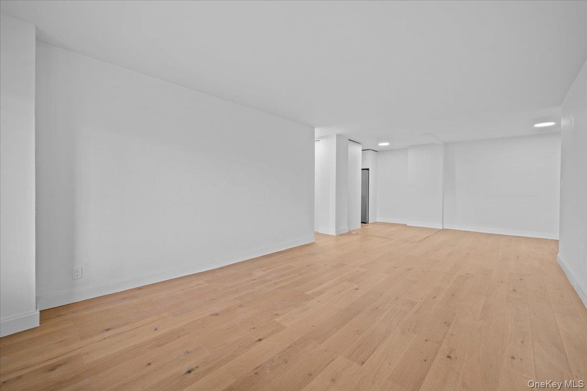 #6 photo, 5700 Arlington Avenue, Bronx , NY 10471