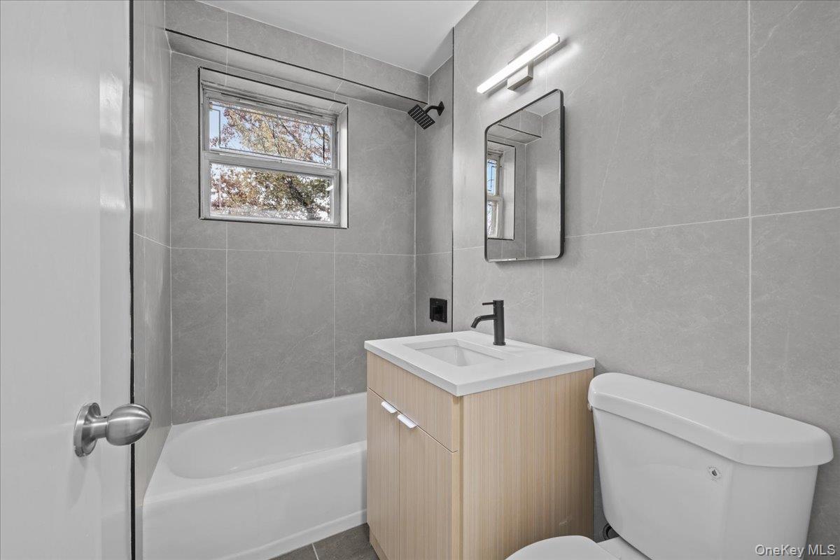 #9 photo, 5700 Arlington Avenue, Bronx , NY 10471