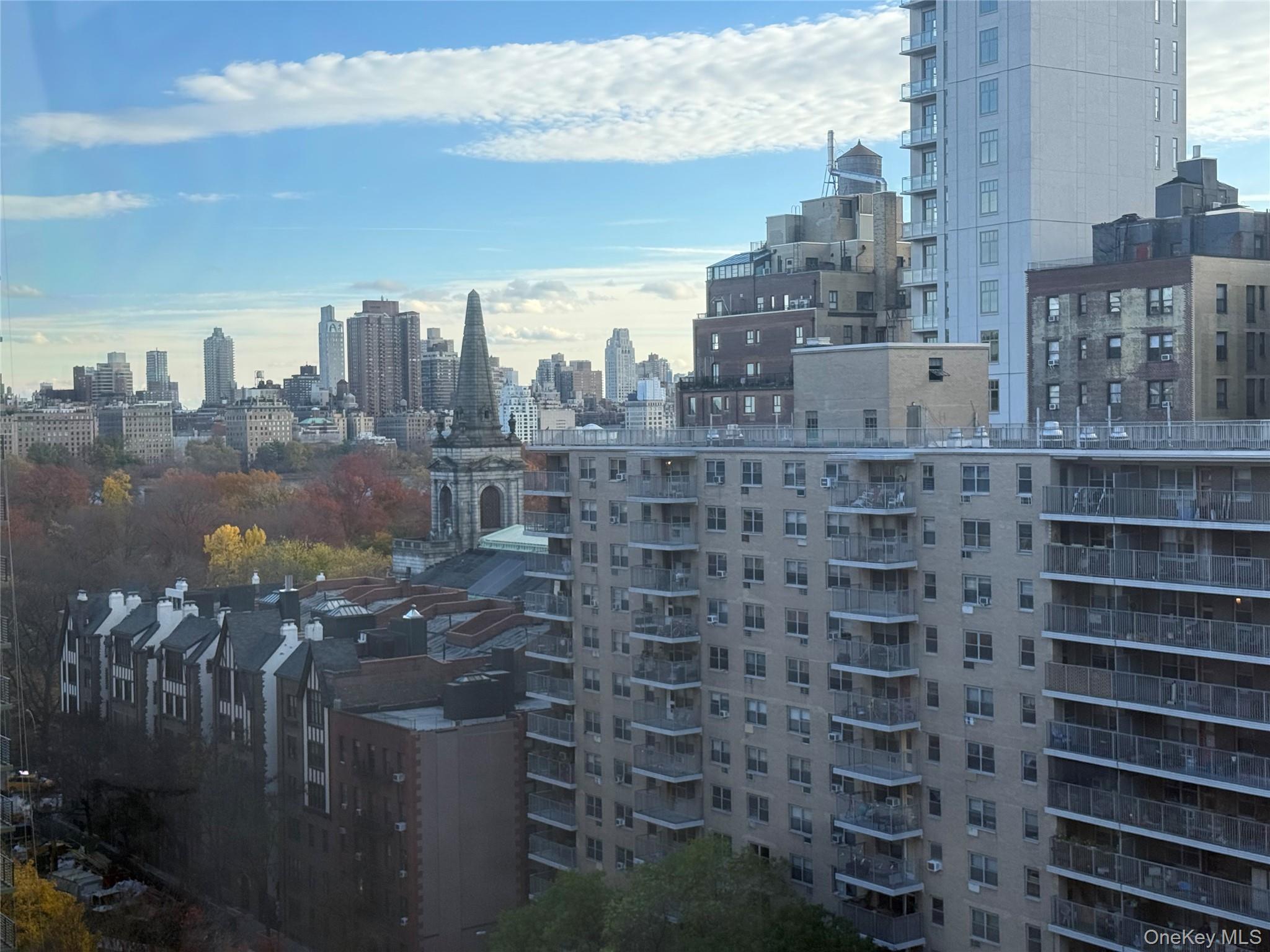 #8 photo, 382 Central Park, New York (Manhattan) , NY 10025