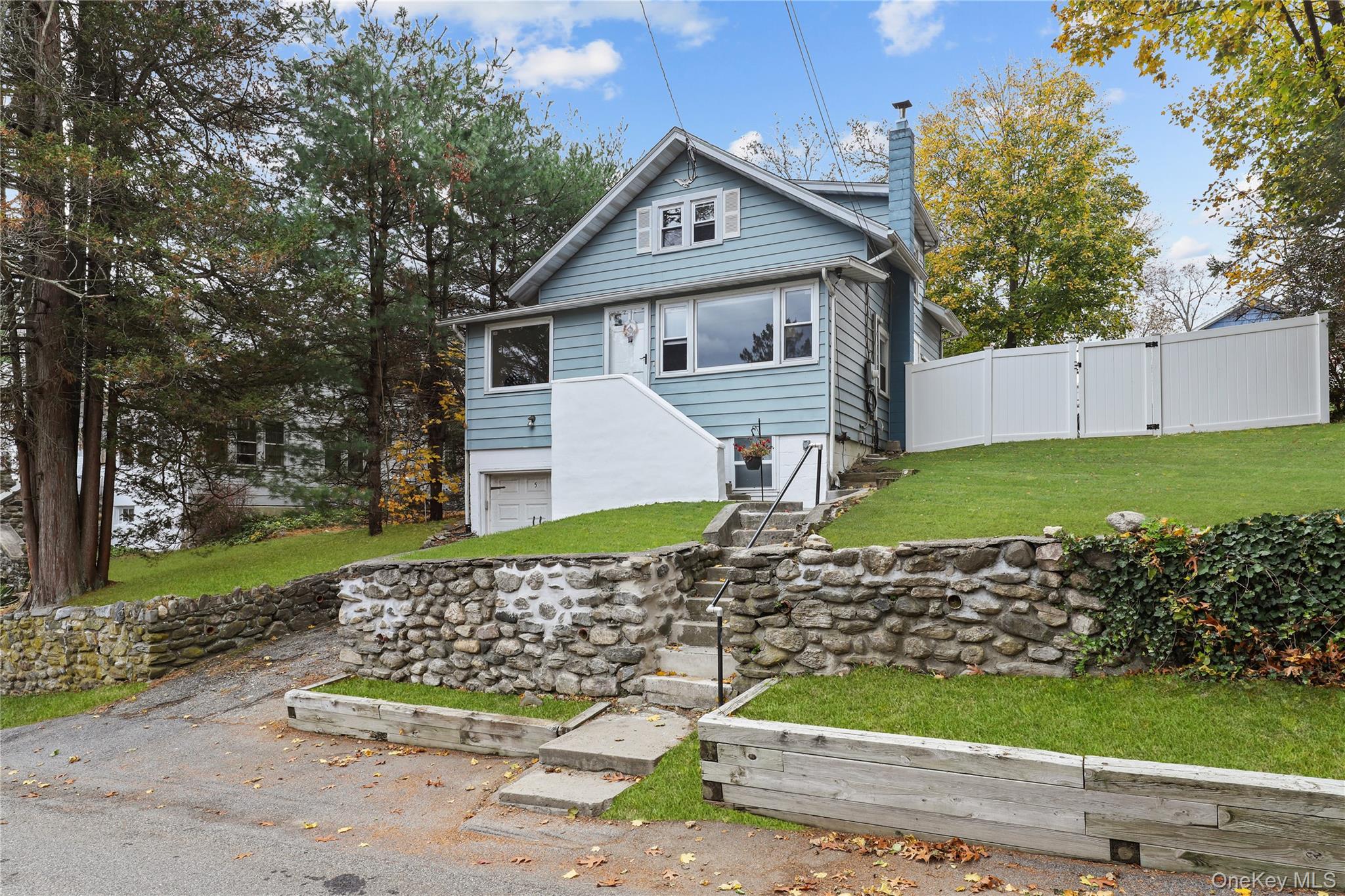 #1 photo, 5 Ross Drive, Yorktown Heights , NY 10598