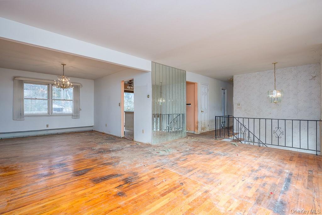 #6 photo, 2 Deborah Lane, Valley Cottage , NY 10989