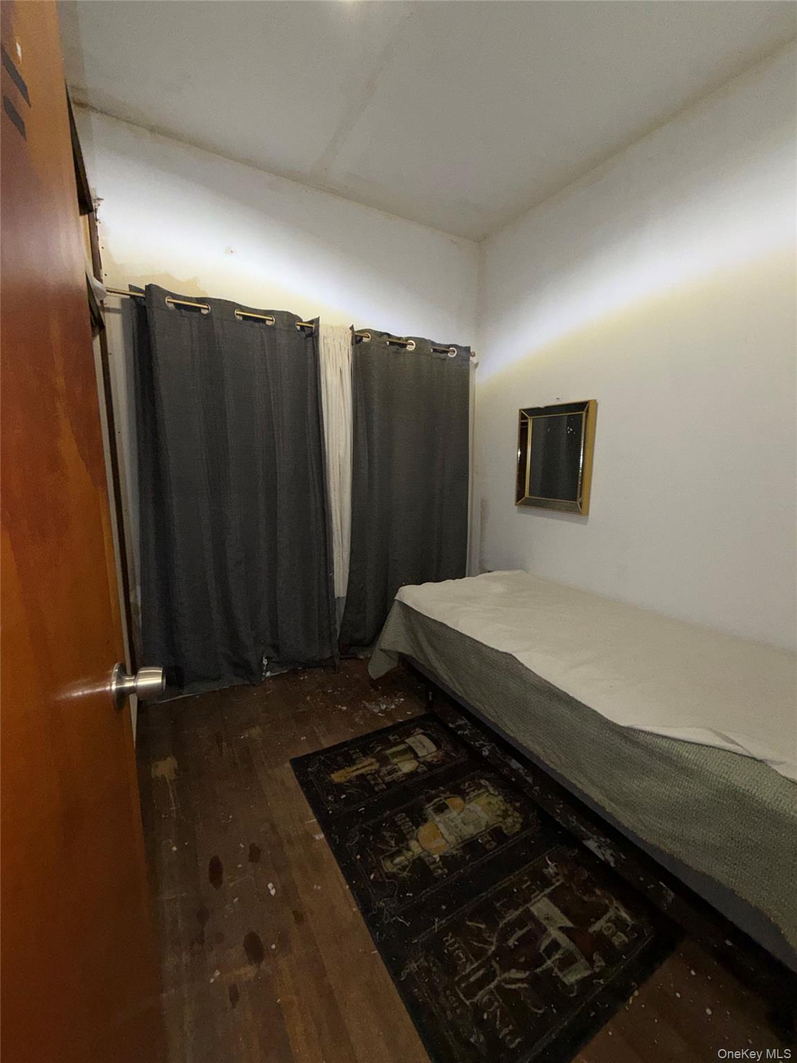 #7 photo, 4083 Seton Avenue, Bronx , NY 10466