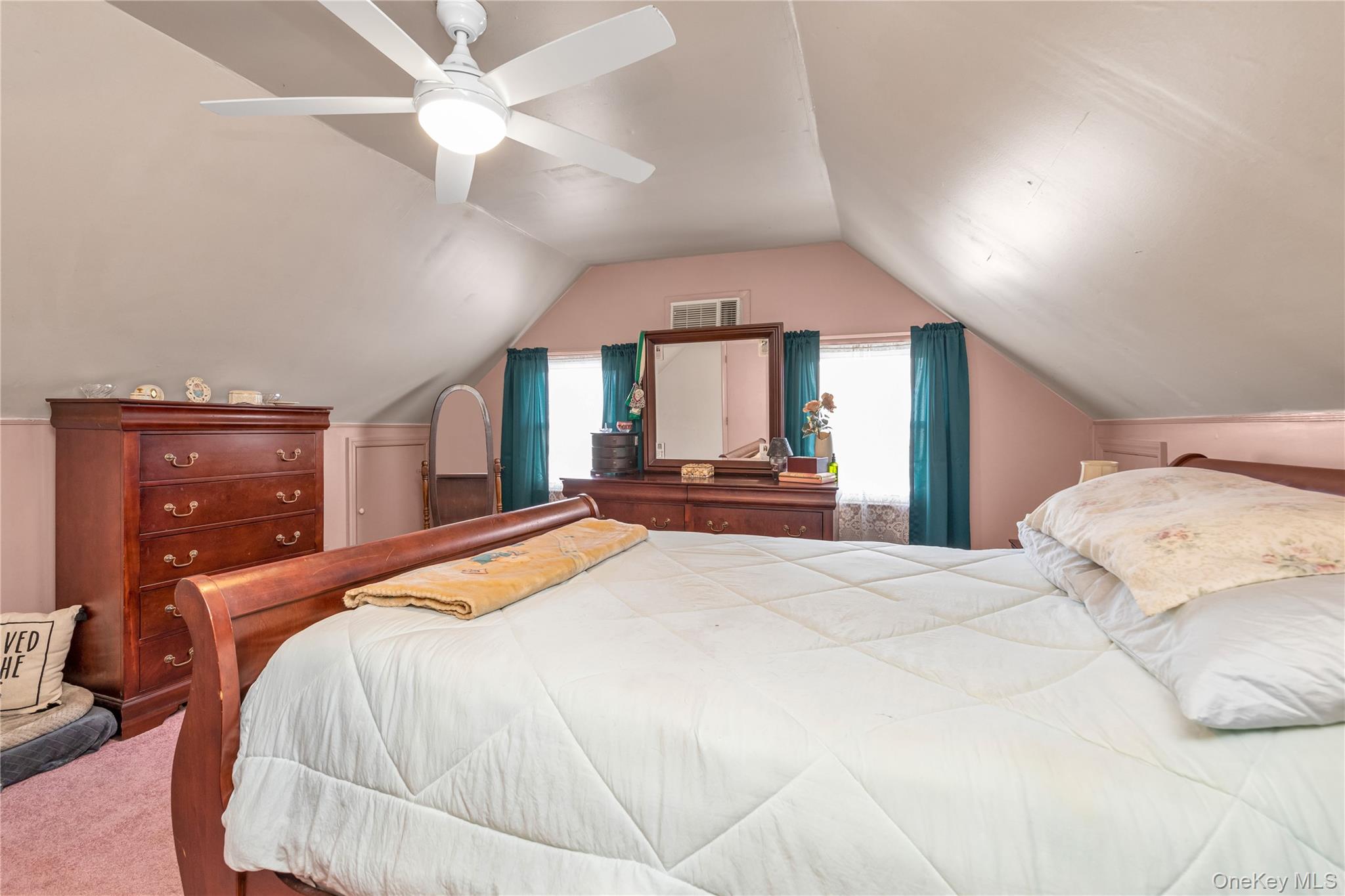 #11 photo, 59 Gun Lane, Levittown , NY 11756