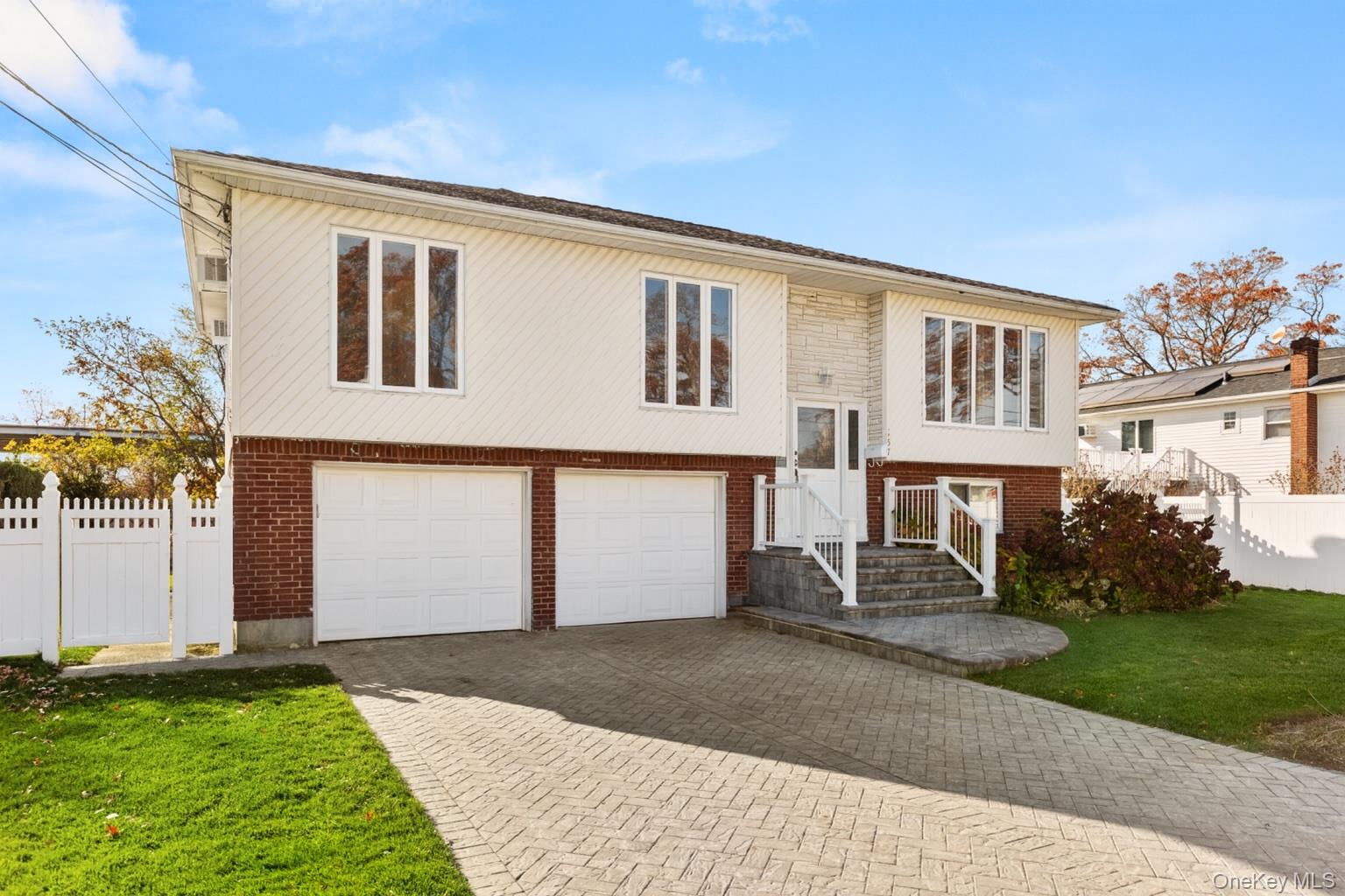 #2 photo, 157 N Alleghany Avenue, Lindenhurst , NY 11757