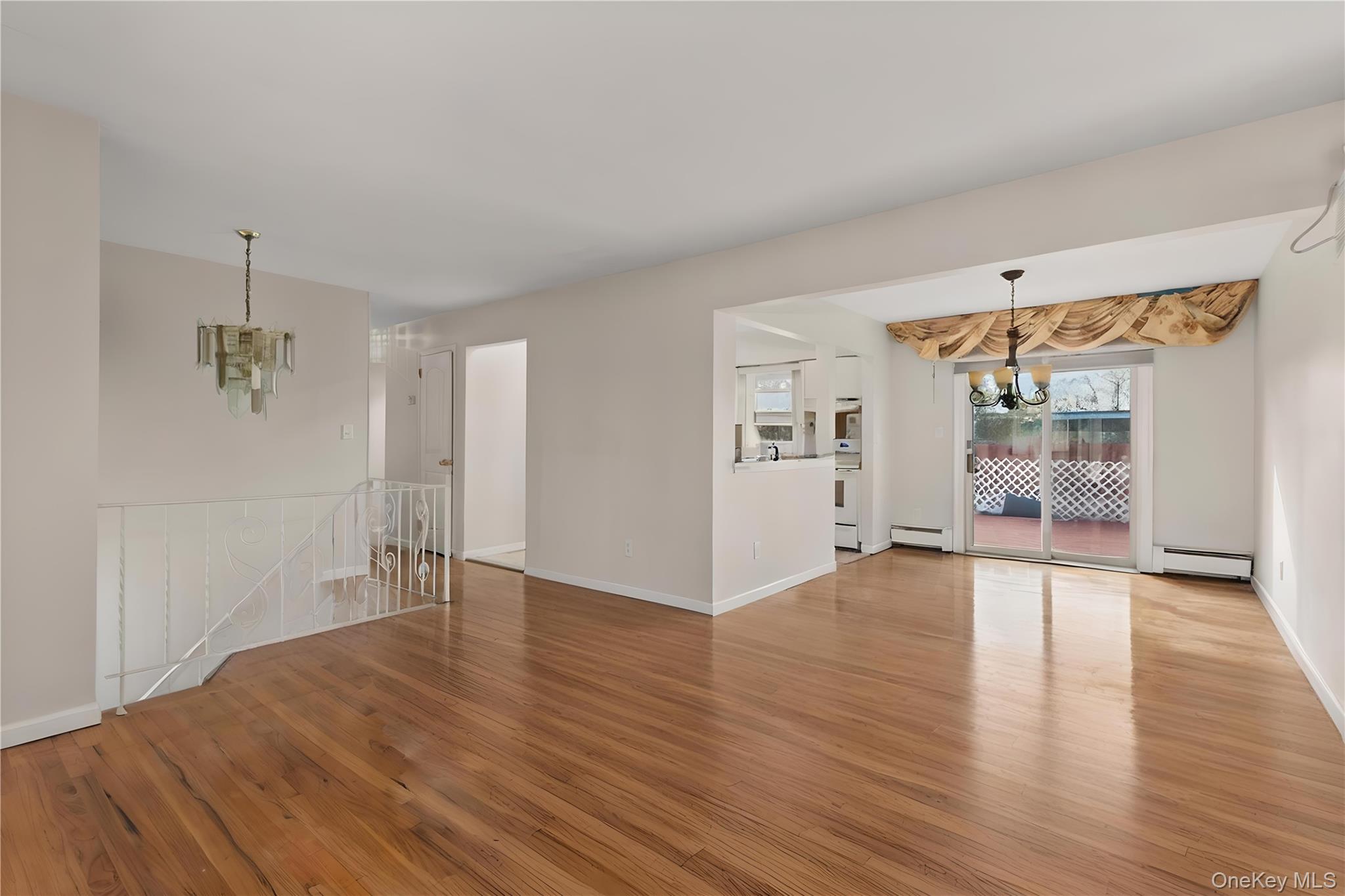 #3 photo, 157 N Alleghany Avenue, Lindenhurst , NY 11757