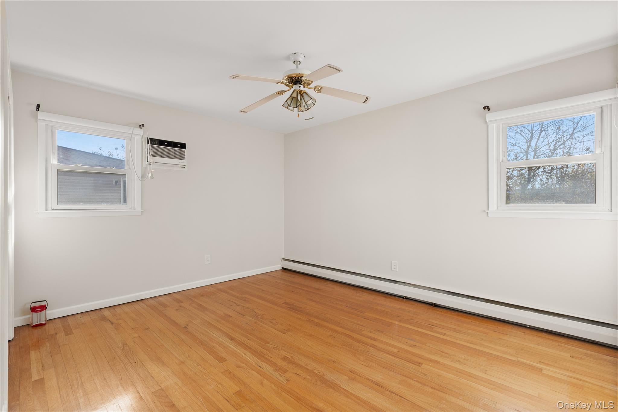 #7 photo, 157 N Alleghany Avenue, Lindenhurst , NY 11757