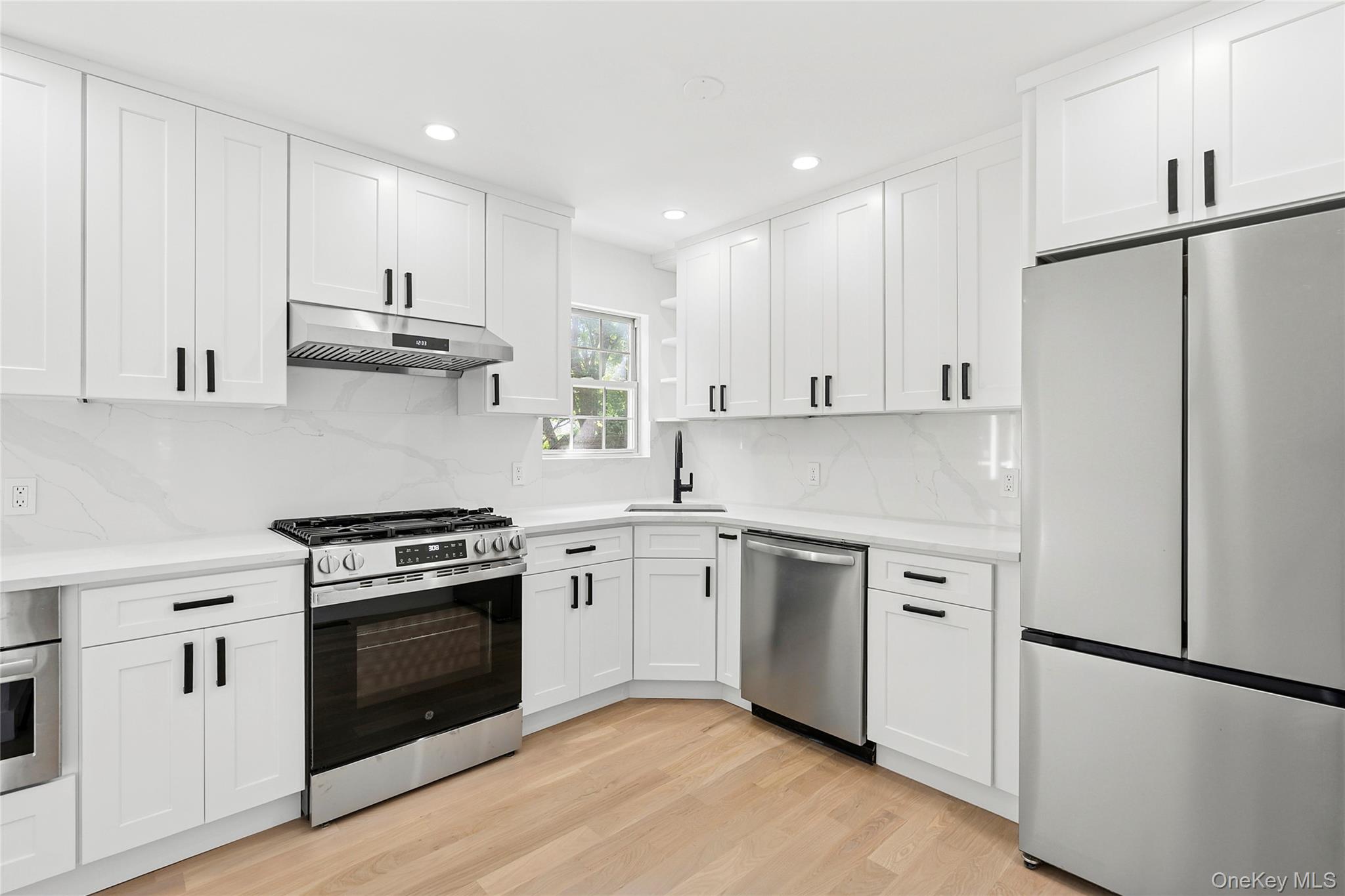 #3 photo, 13 Shore Road, Hampton Bays , NY 11946