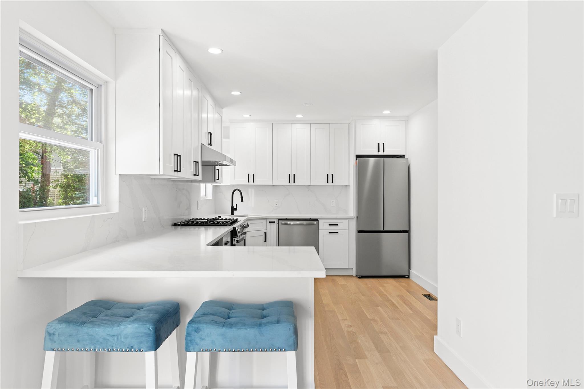 #4 photo, 13 Shore Road, Hampton Bays , NY 11946