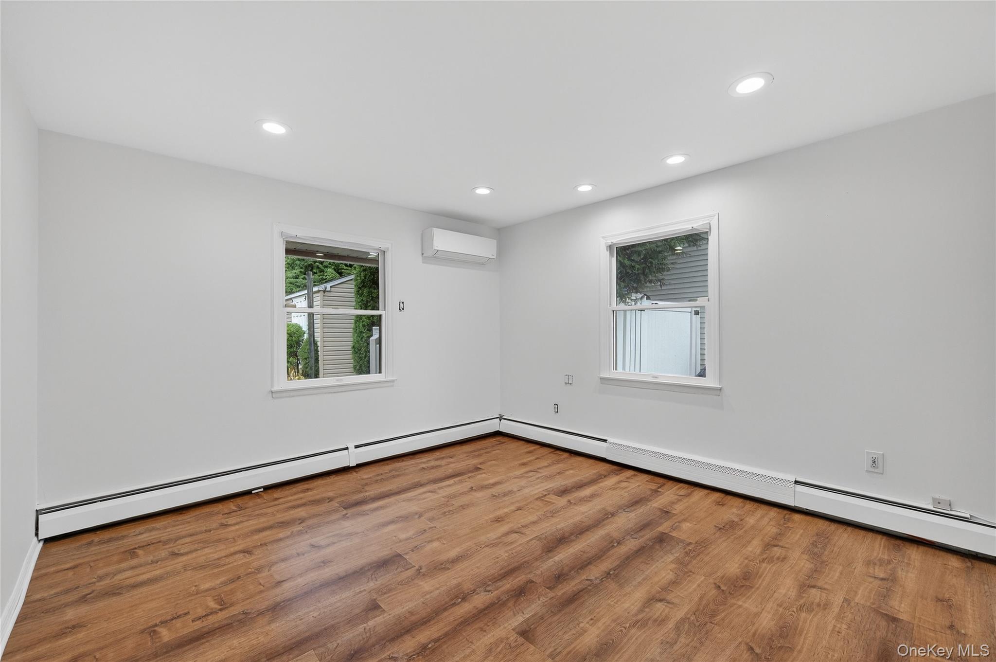 #20 photo, 7 Lowland Road, ナッソー郡 Levittown , NY 11756