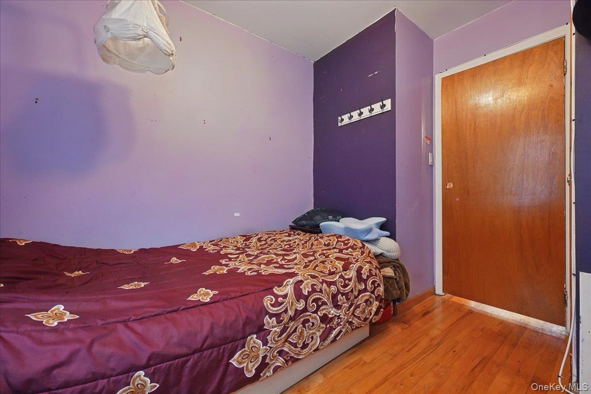 #19 photo, 6239 Douglaston Parkway, Douglaston , NY 11362