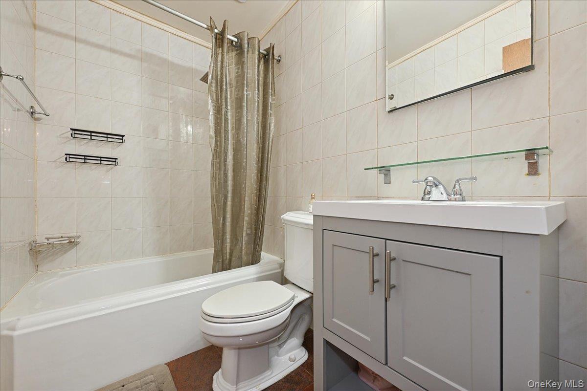 #20 photo, 6239 Douglaston Parkway, Douglaston , NY 11362