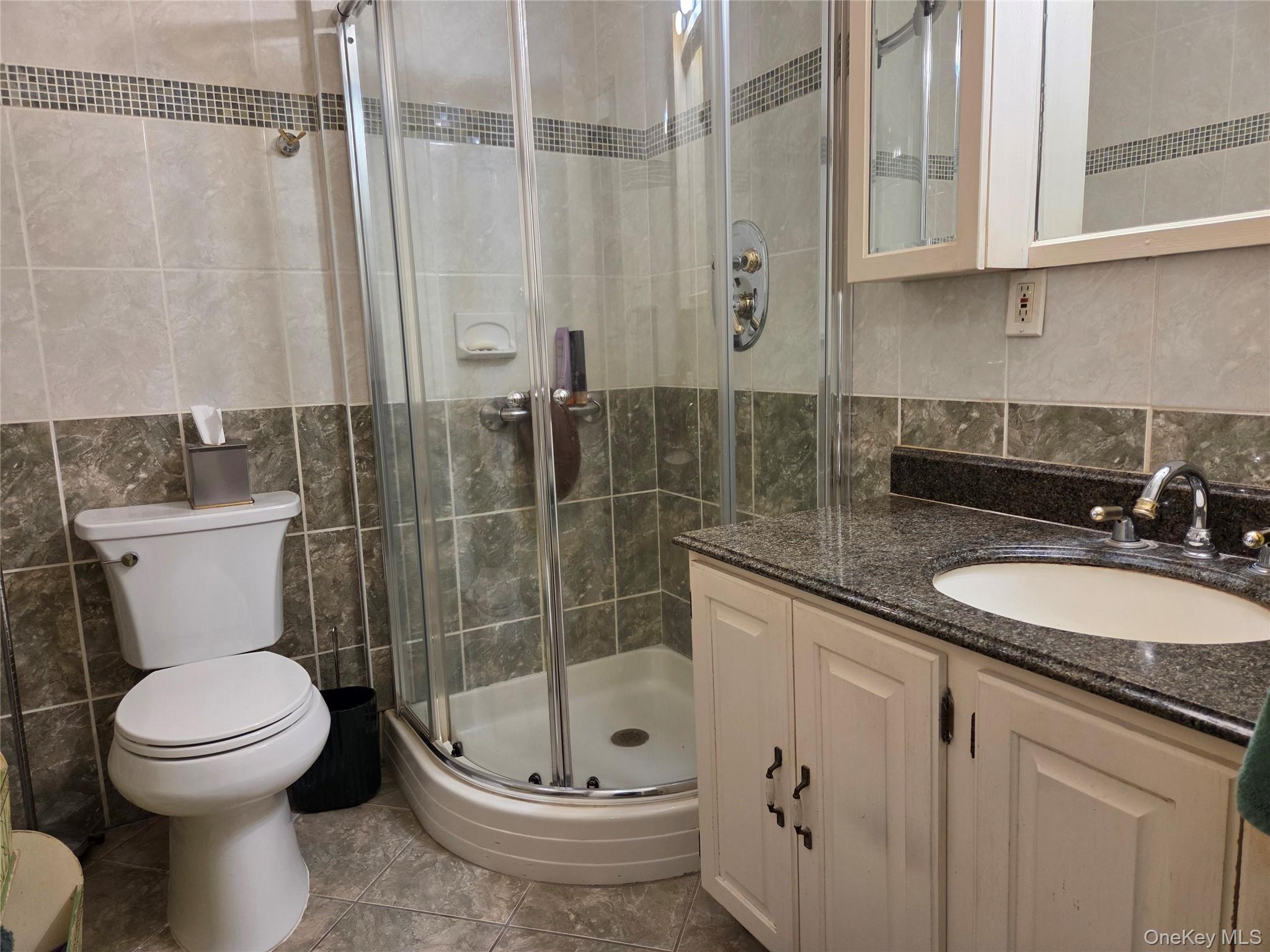 #18 photo, 463 Summit Avenue, Cedarhurst , NY 11516