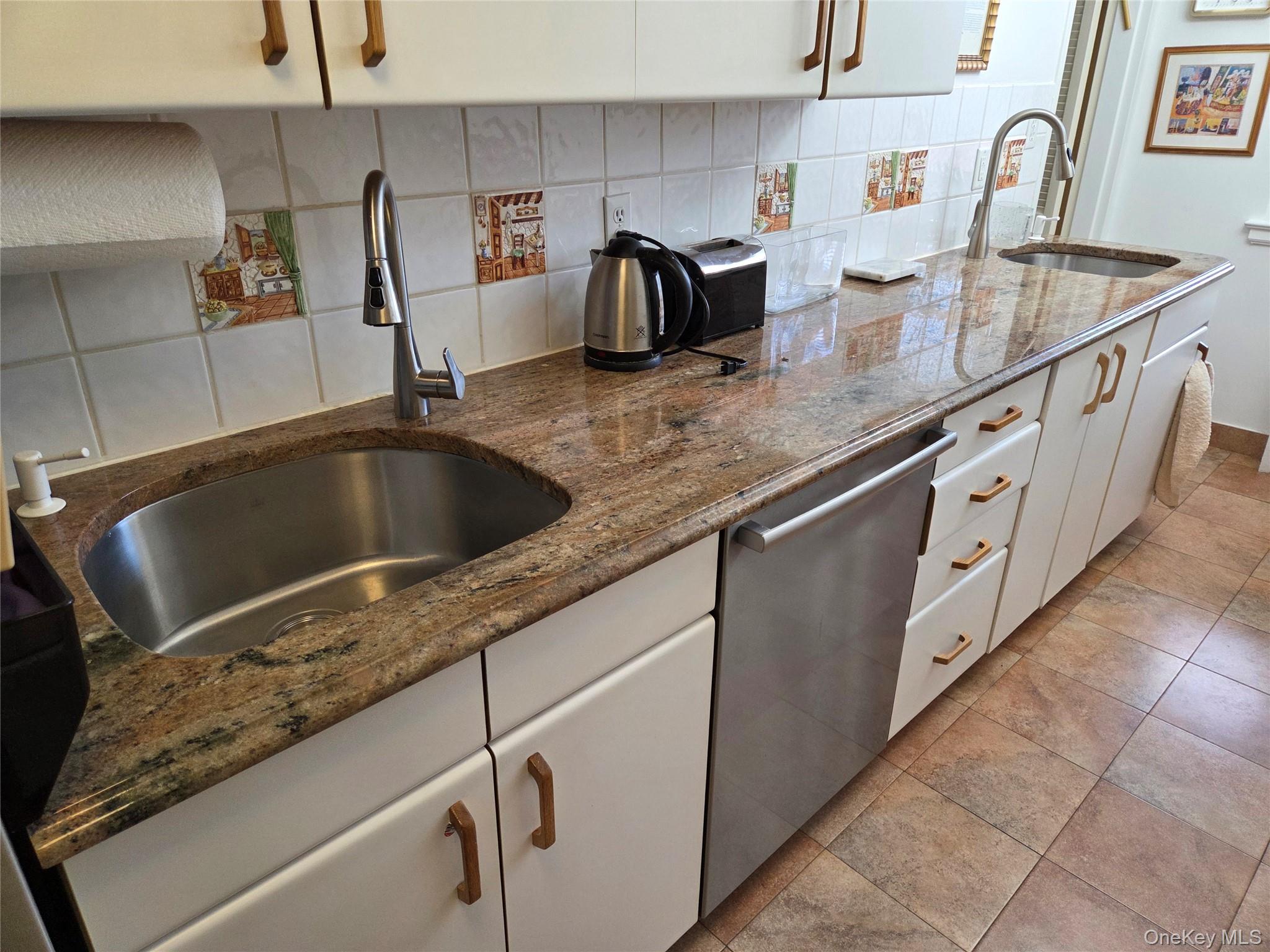 #8 photo, 463 Summit Avenue, Cedarhurst , NY 11516