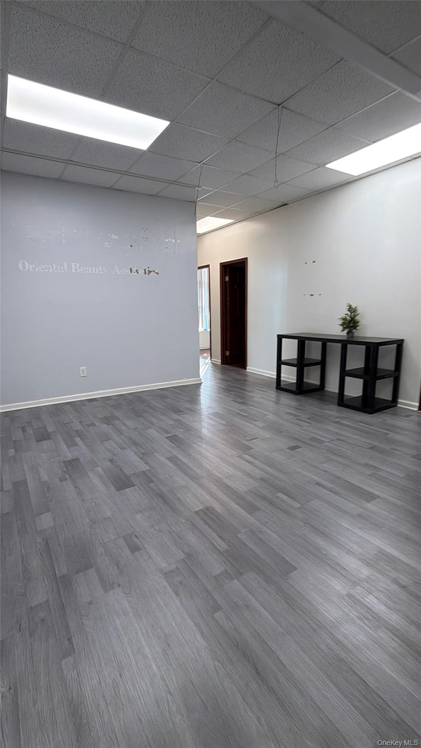 #3 photo, 135-11 40th Road, Flushing , NY 11354