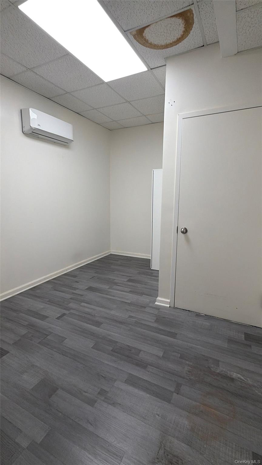 #6 photo, 135-11 40th Road, Flushing , NY 11354