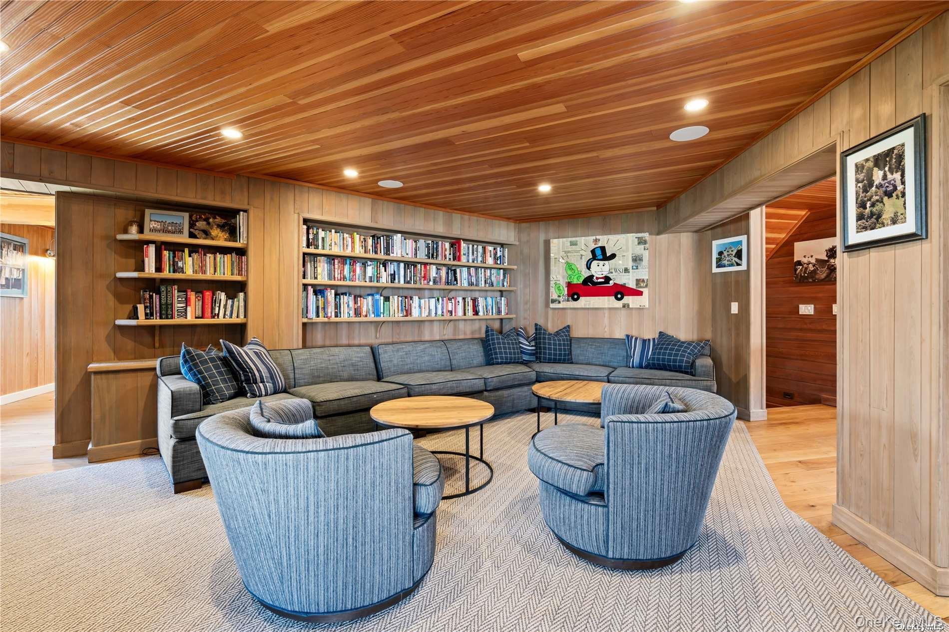 #20 photo, 174 Dune Road, Quogue , NY 11959