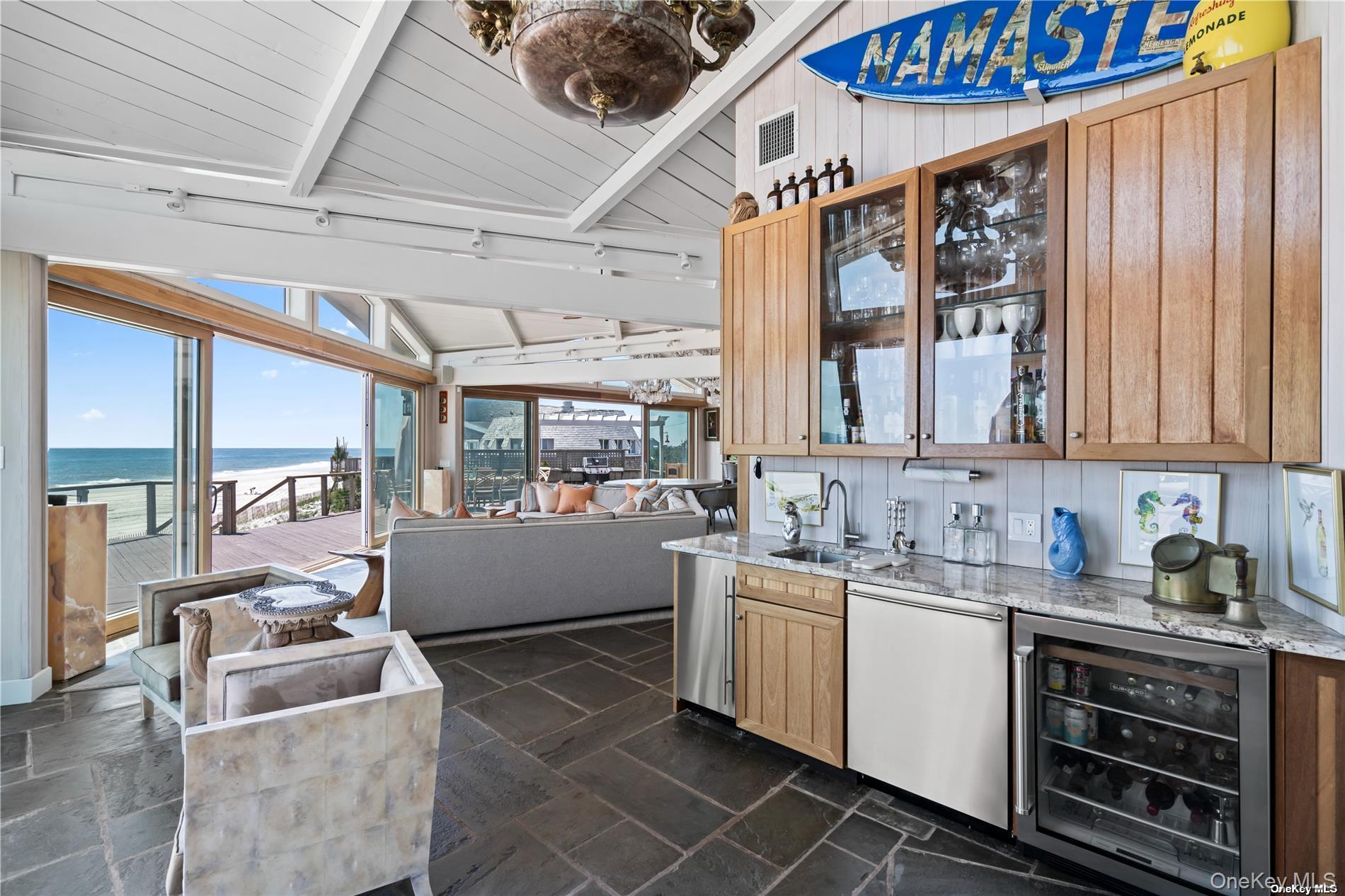 #7 photo, 174 Dune Road, Quogue , NY 11959