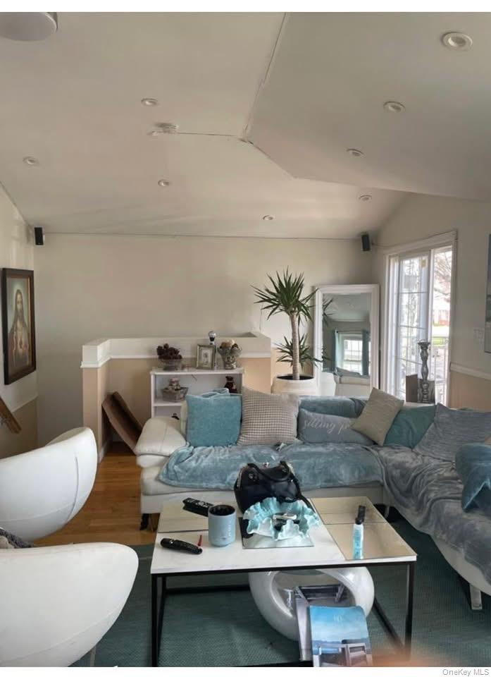 #2 photo, 120-36 199 Street, Saint Albans , NY 11412