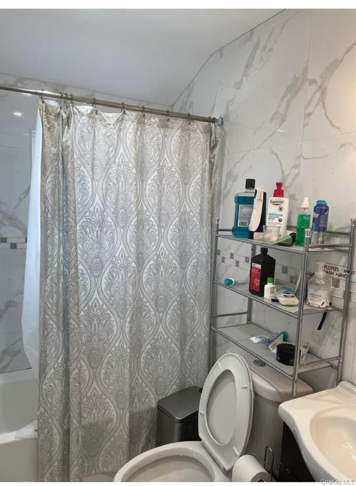 #7 photo, 120-36 199 Street, Saint Albans , NY 11412