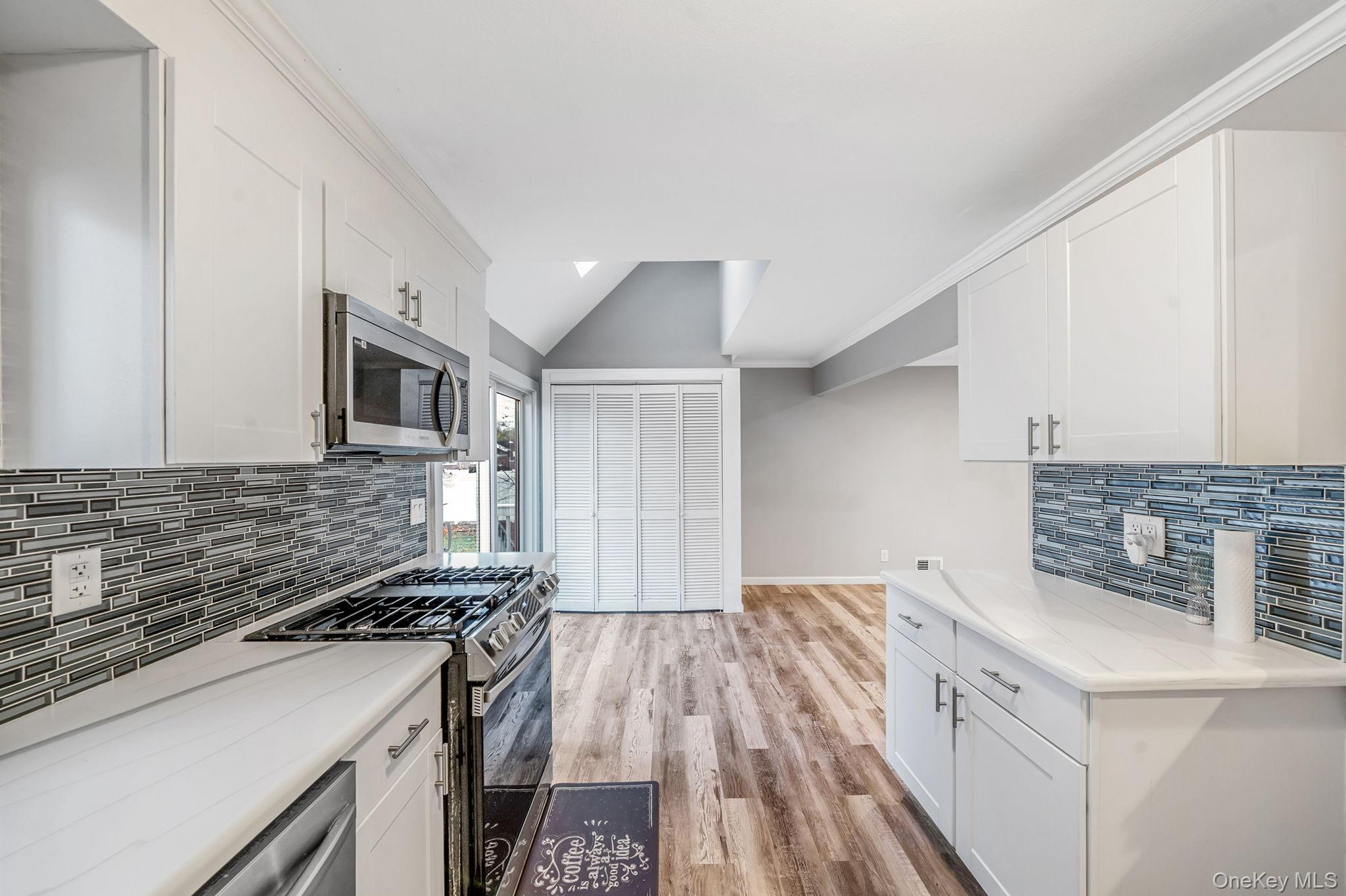 #11 photo, 4 Sibley Place, Huntington Station , NY 11746