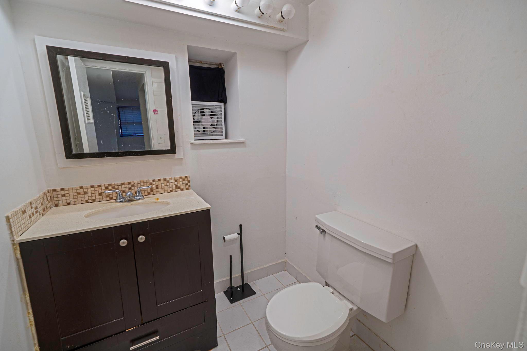 #14 photo, 4 Sibley Place, Huntington Station , NY 11746