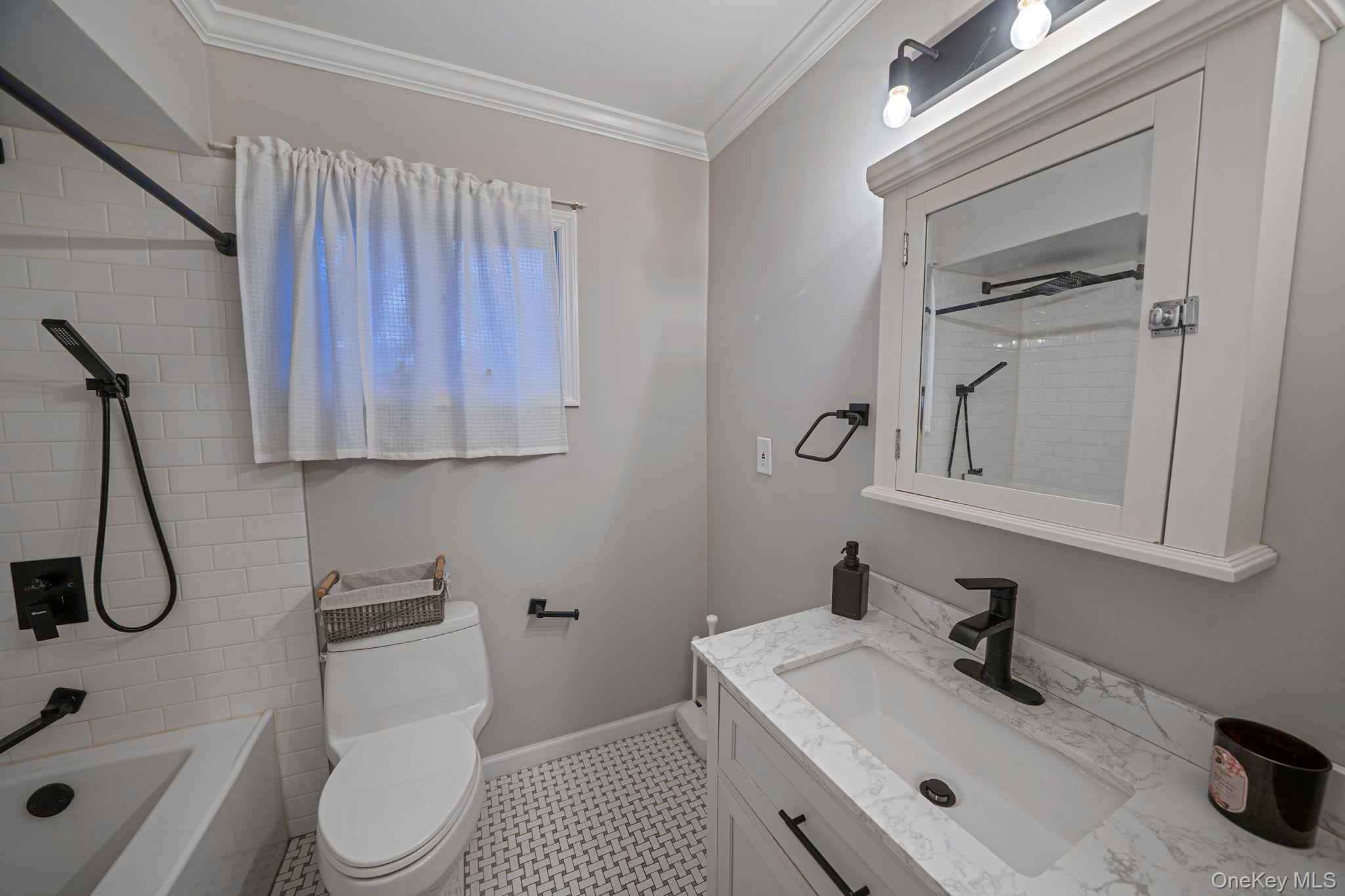 #15 photo, 4 Sibley Place, Huntington Station , NY 11746