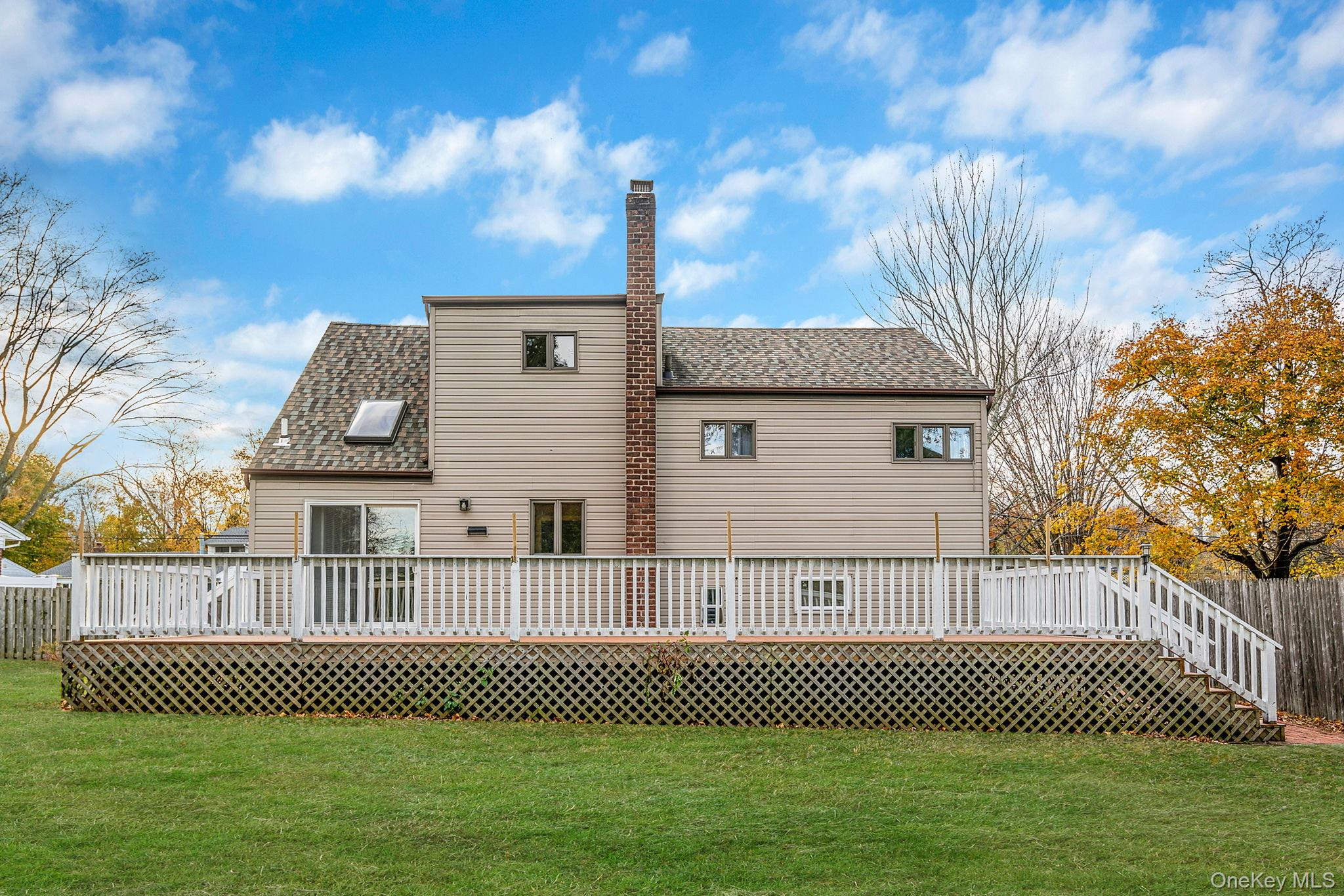 #4 photo, 4 Sibley Place, Huntington Station , NY 11746