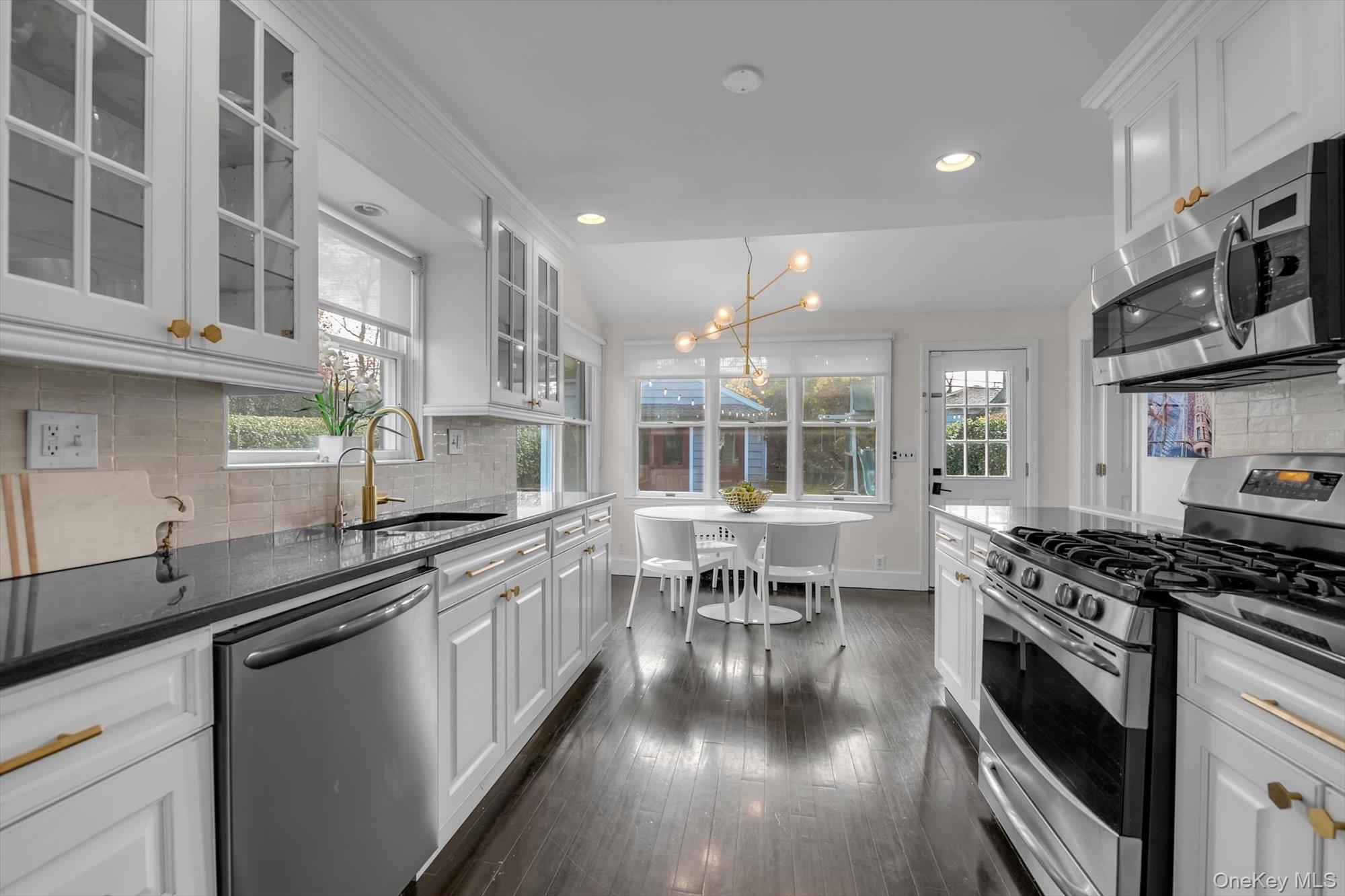 #10 photo, 8 Fairview Avenue, Port Washington , NY 11050