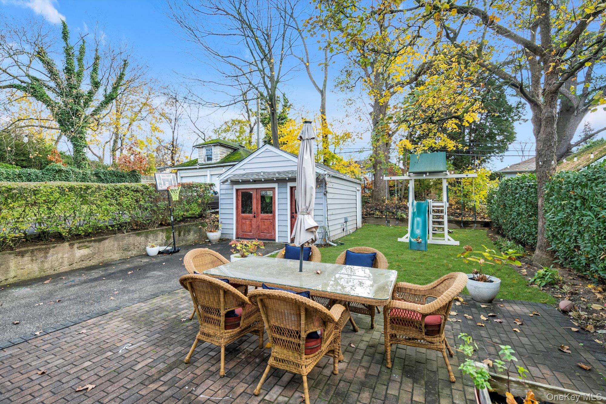 #20 photo, 8 Fairview Avenue, Port Washington , NY 11050