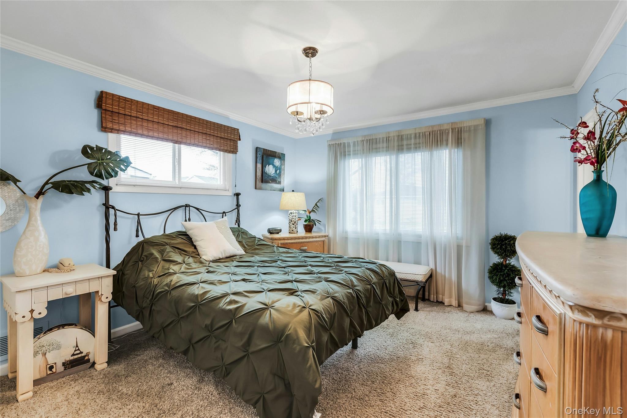 #13 photo, 27 Abbey Lane, Plainview , NY 11803