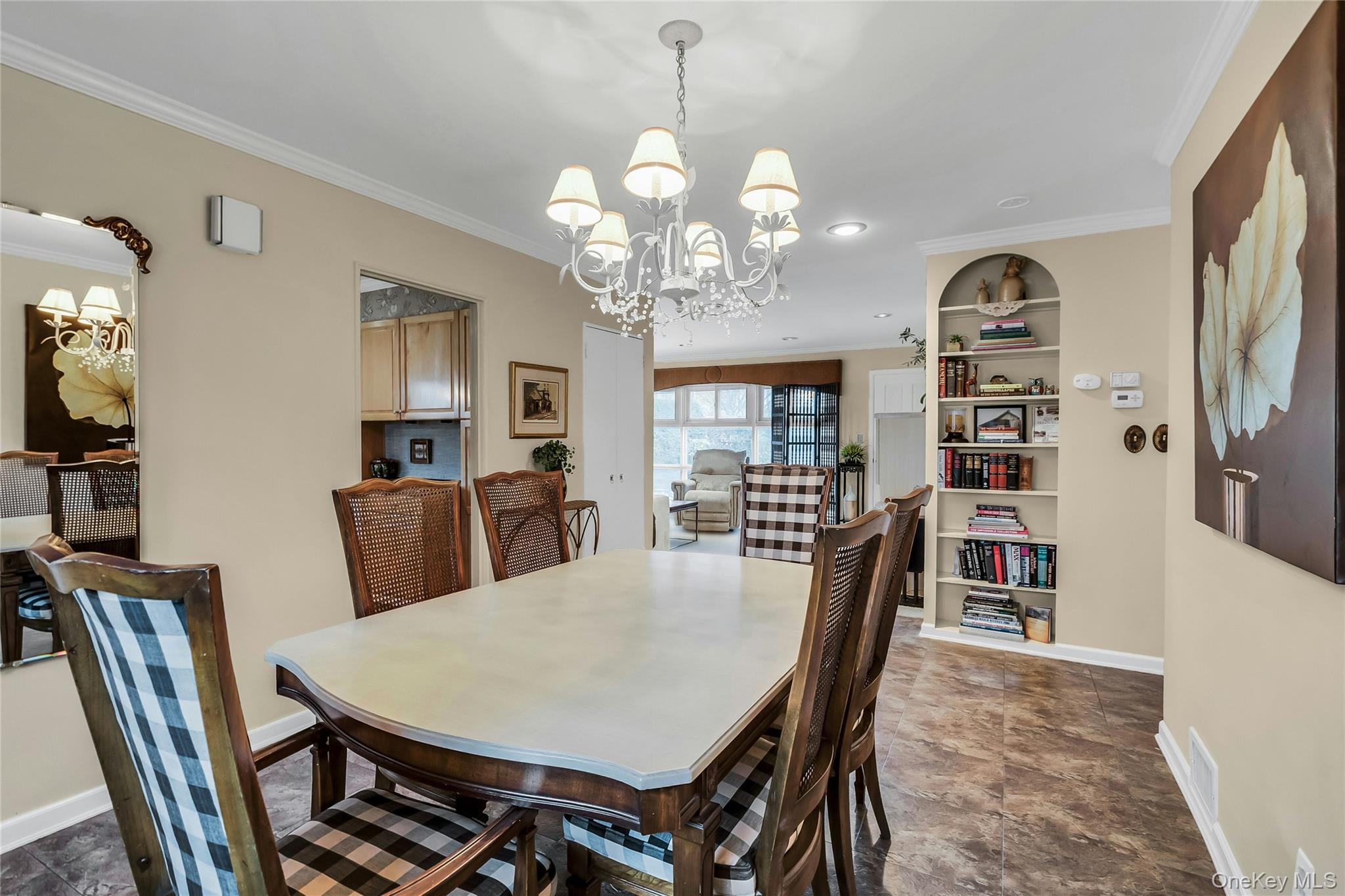 #7 photo, 27 Abbey Lane, Plainview , NY 11803