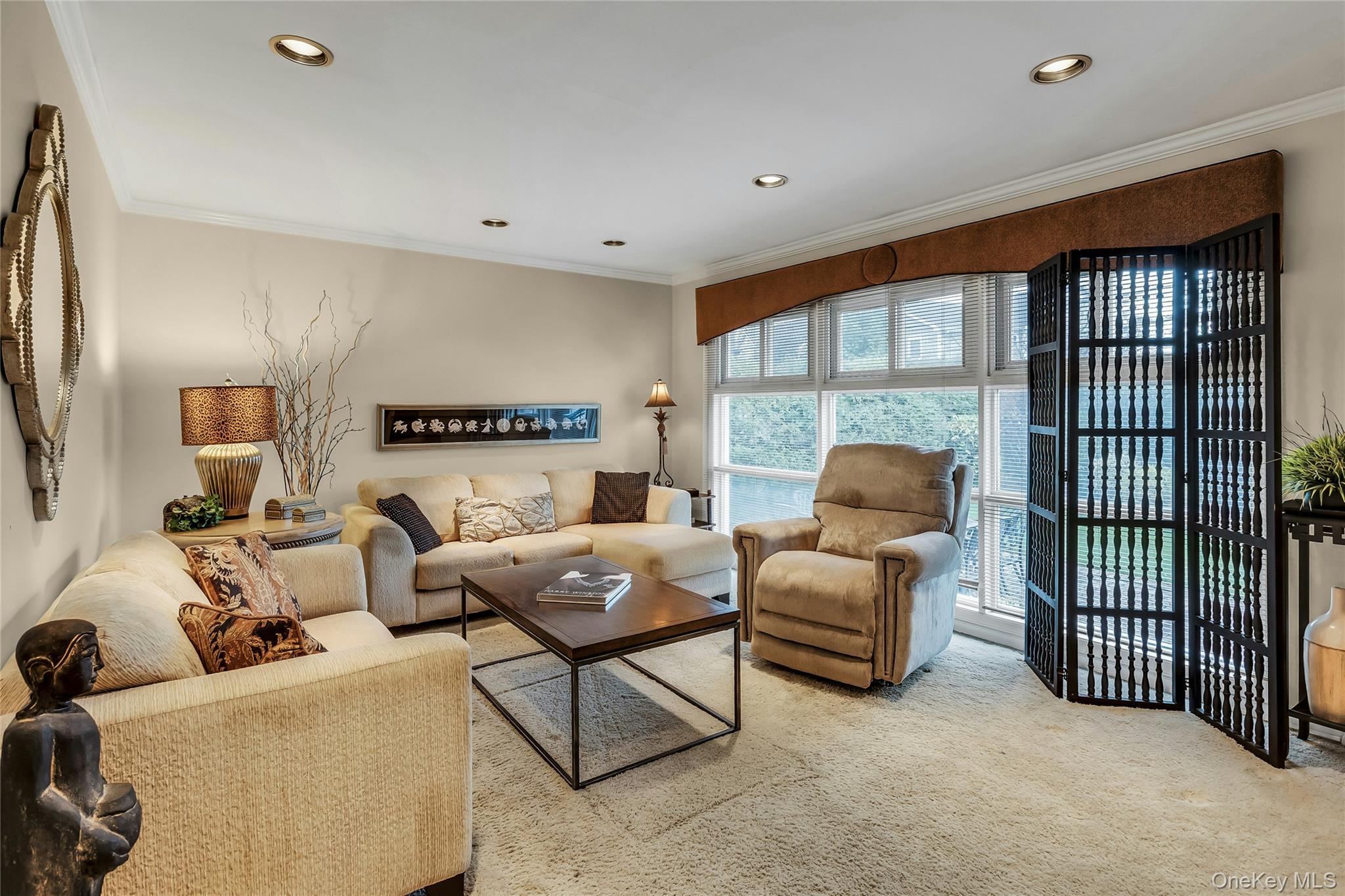 #8 photo, 27 Abbey Lane, Plainview , NY 11803