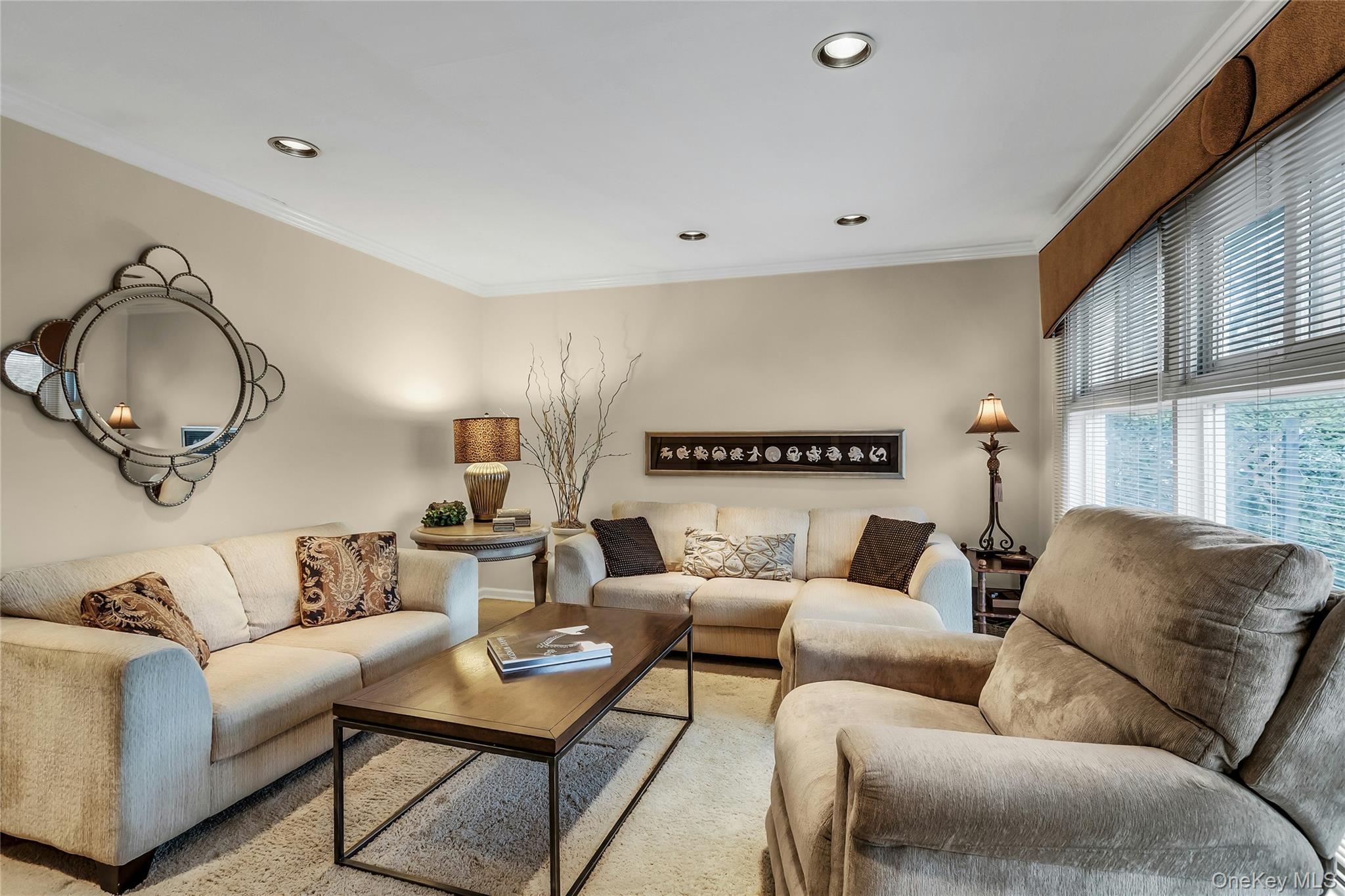 #9 photo, 27 Abbey Lane, Plainview , NY 11803